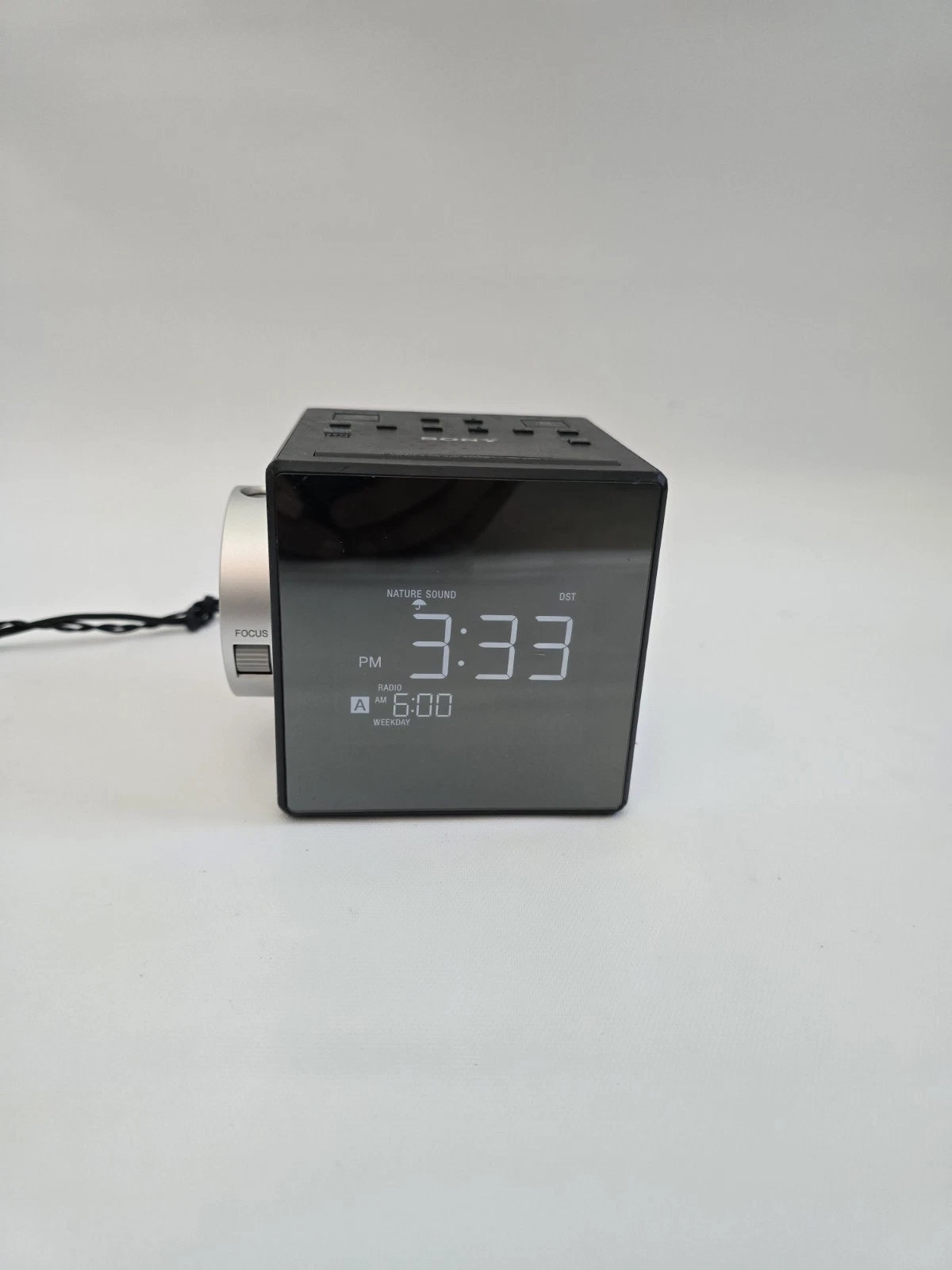 Sony Cube ICF-C1PJ Clock Radio w/Nature Sounds & Projection