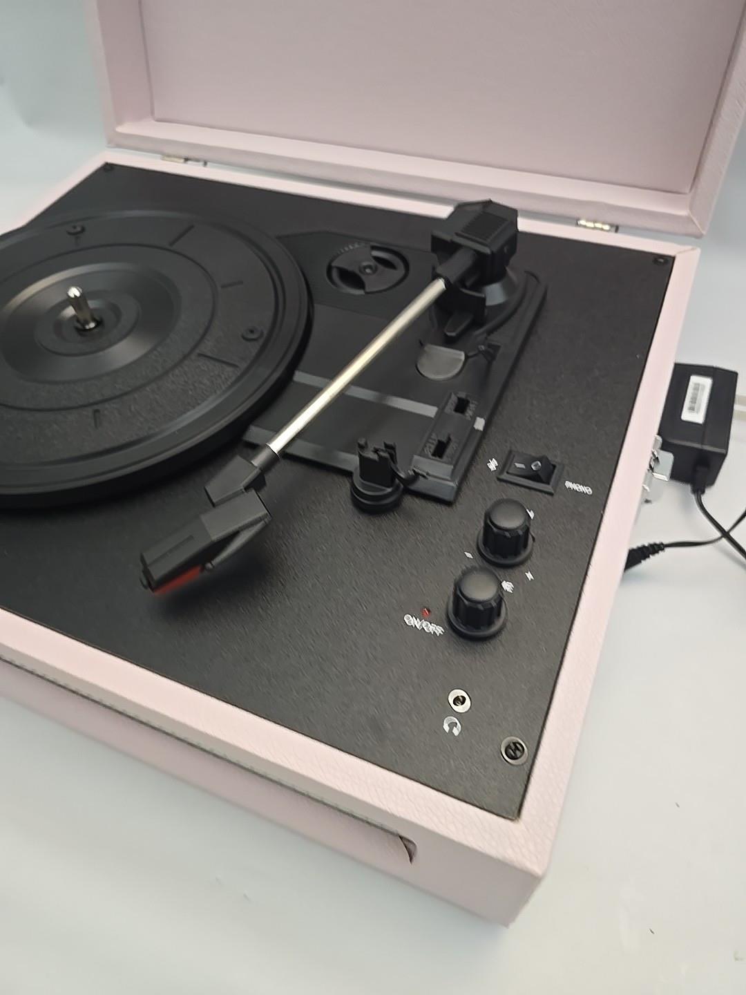 Crosley CR8017A-AM Voyager Vintage Portable Vinyl Record Player Turntable
