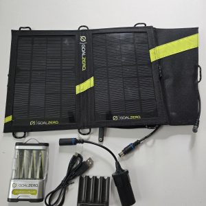 Goal Zero Nomad 7 Portable Solar Panel & Guide 10 AA / AAA Battery Charger WORKS