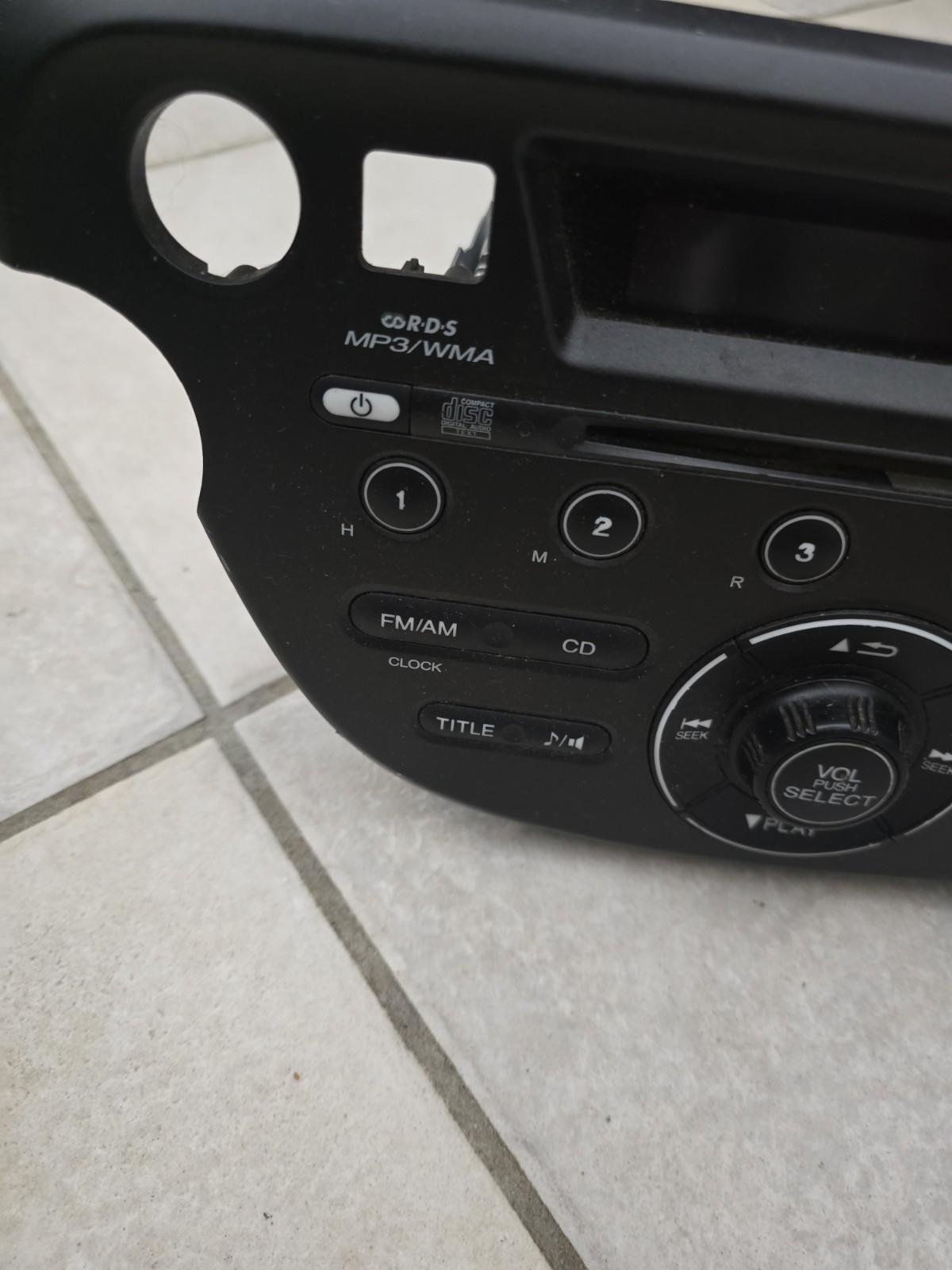 Honda Fit CD/MP3/Radio 39100-TK6-A014-M1