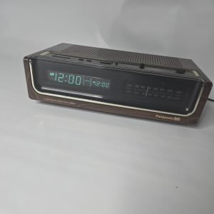 Panasonic Clock Radio RC-220 Japan 1970